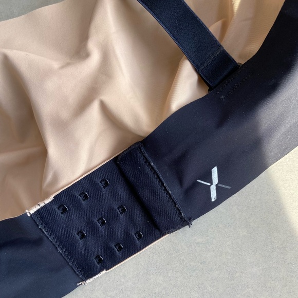 Knix Evolution Bra Black Nude Size 5 38C, 38D, 40C Wireless - Picture 4 of 8